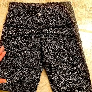 Lululemon 7/8 leggings size 4